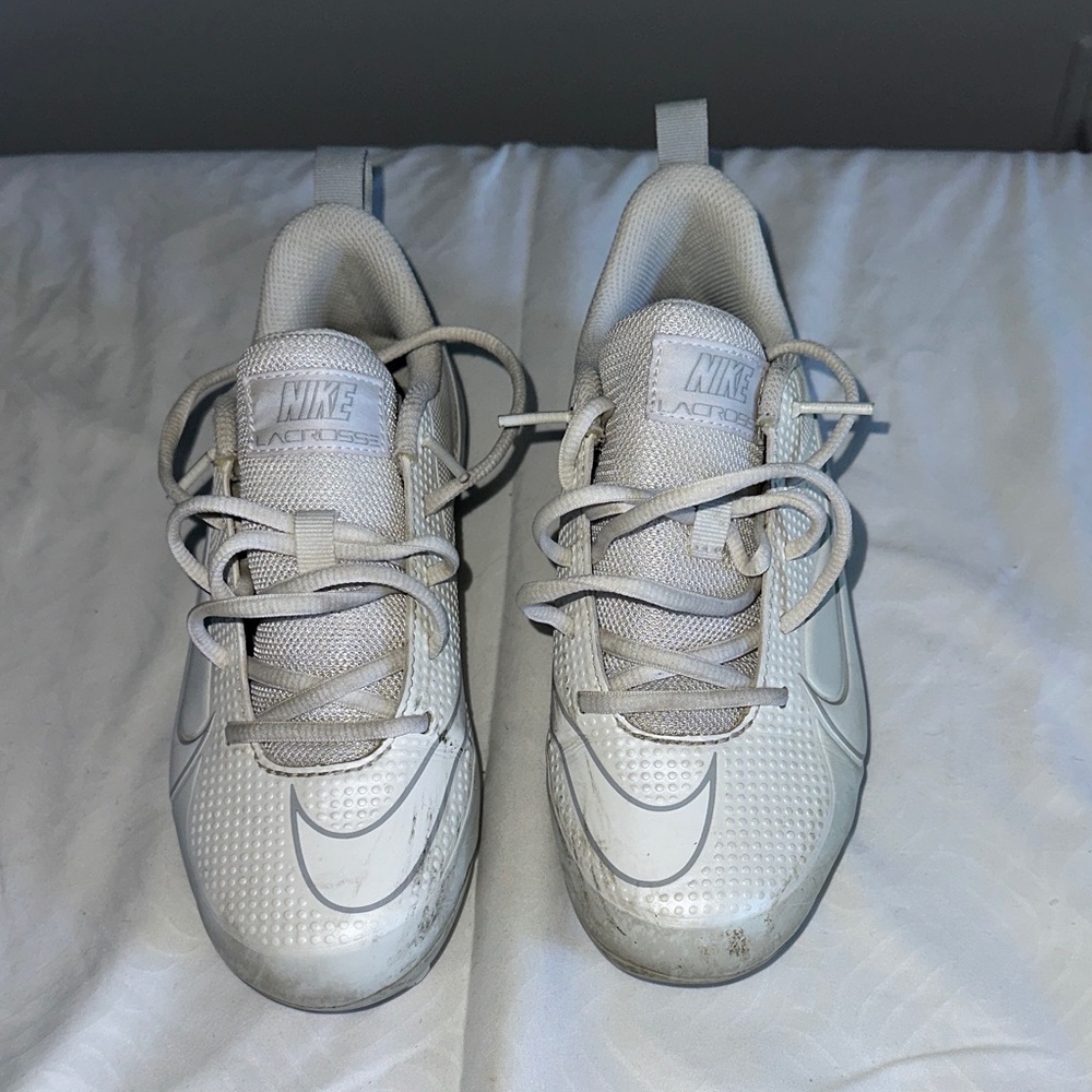 Nike Light Gray Athletic Shoes